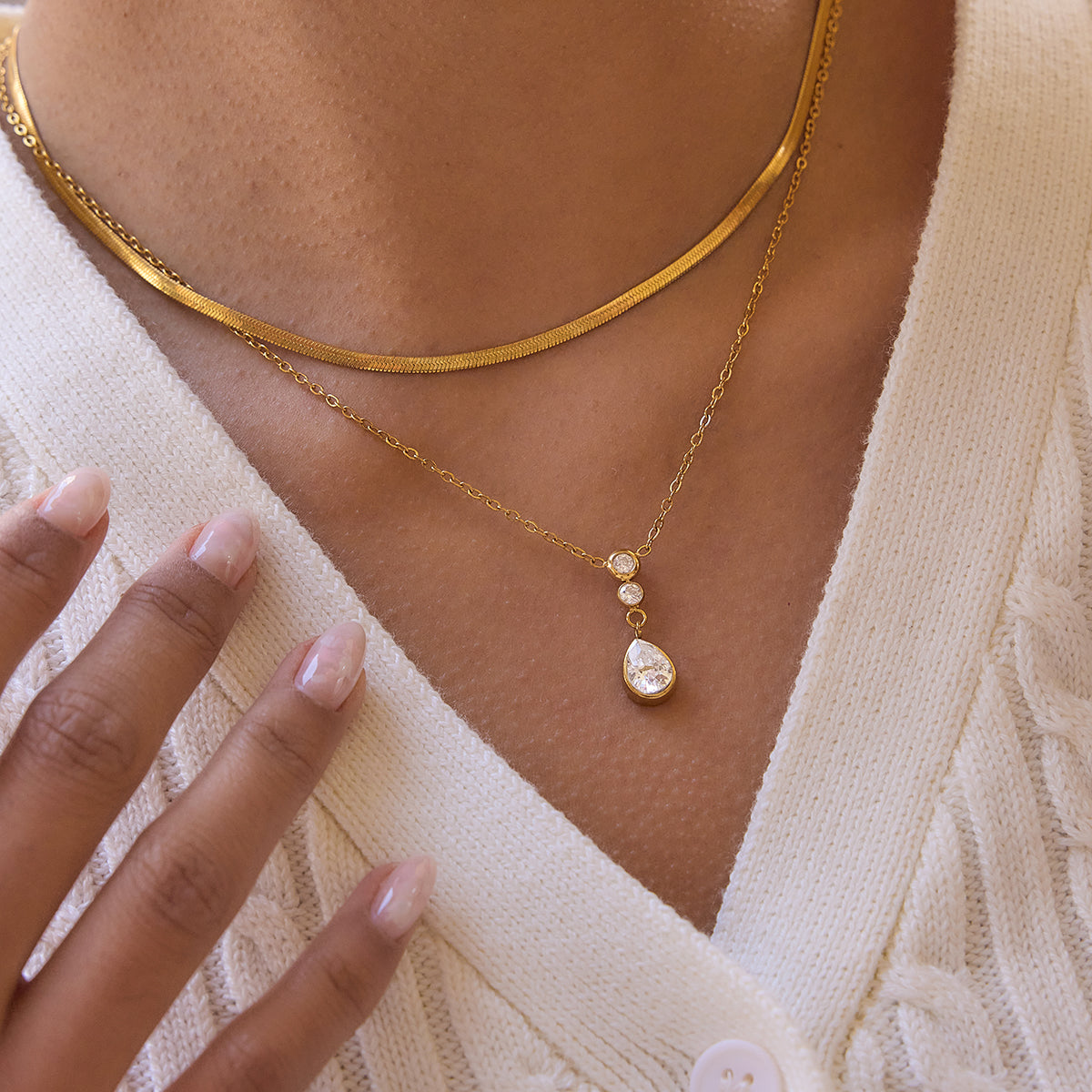 Doppellagige Halskette mit O-förmigen Gliedern und Klingenkette,