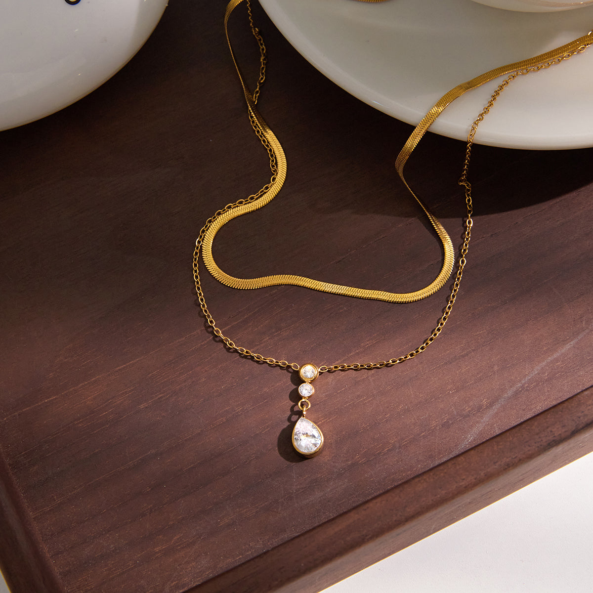 Doppellagige Halskette mit O-förmigen Gliedern und Klingenkette,