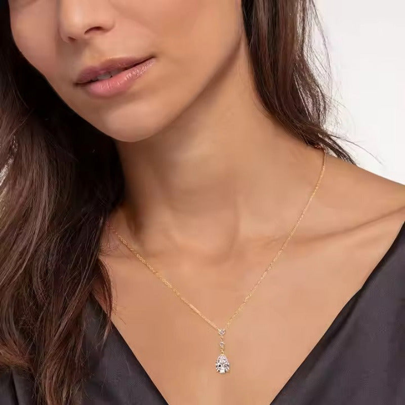 Birnenschnitt Mossanit Halskette